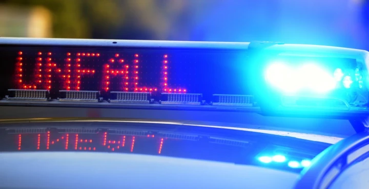 Autobahn bei Pfingstberg Richtung Berlin gesperrt